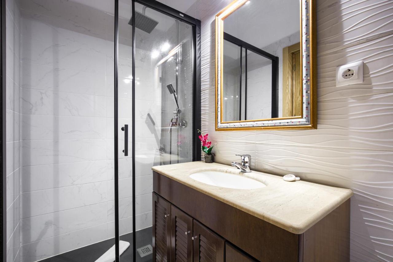 Ferienwohnung Charming Tirso De Molina I Madrid Exterior foto